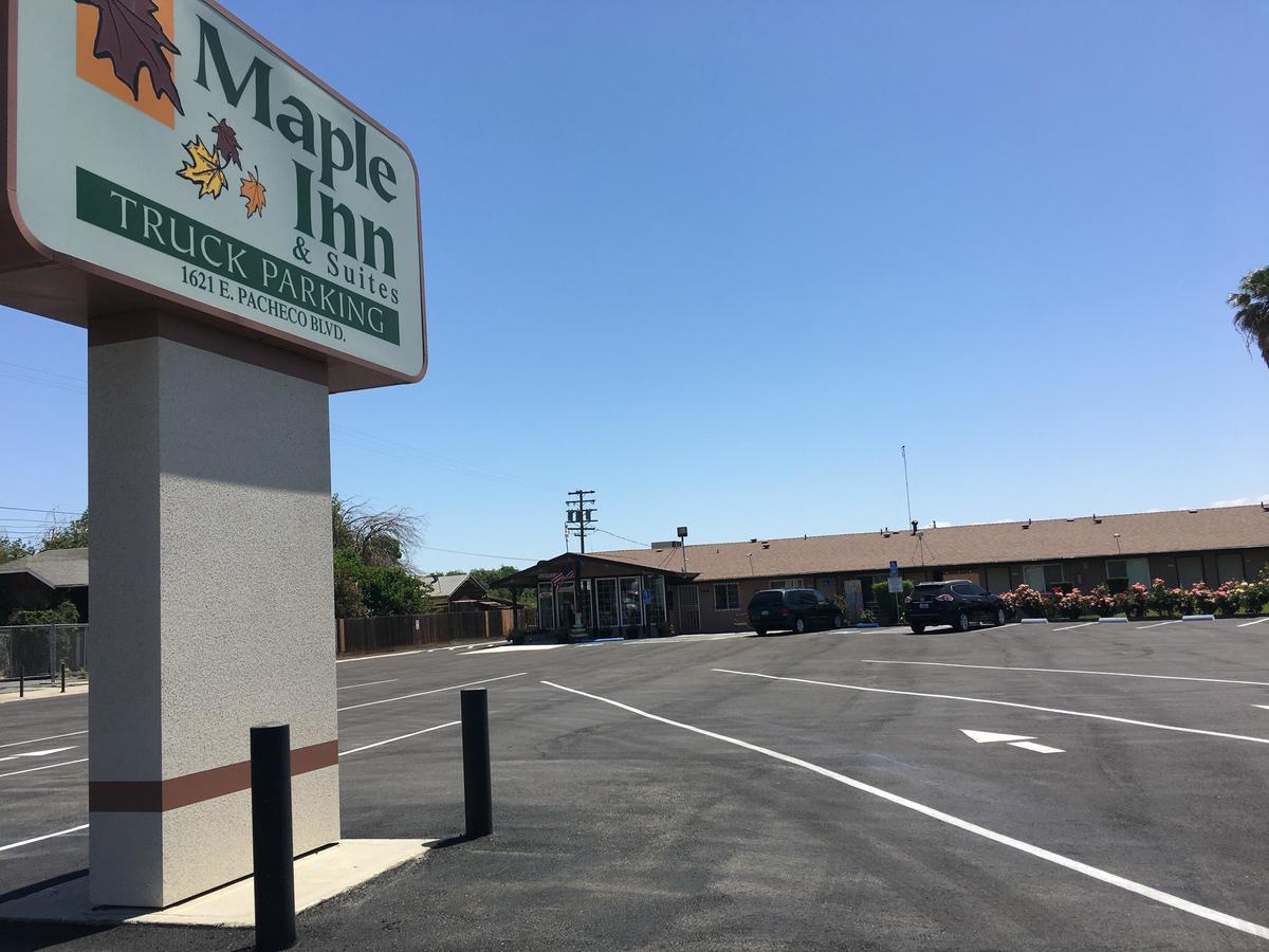 洛斯巴诺斯枫树旅馆及套房酒店 外观 照片